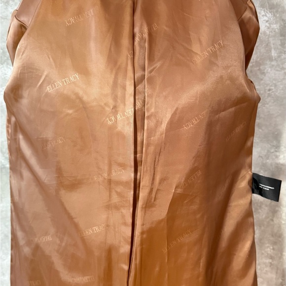 Ellen Tracy A-Line Wool Coat, Size 2P - Picture 5 of 7